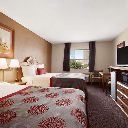 Ramada By Wyndham Sioux City Εξωτερικό φωτογραφία