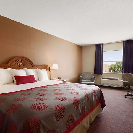 Ramada By Wyndham Sioux City Εξωτερικό φωτογραφία
